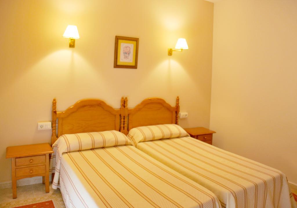 Hotel Casa Portuguesa Meano Room photo